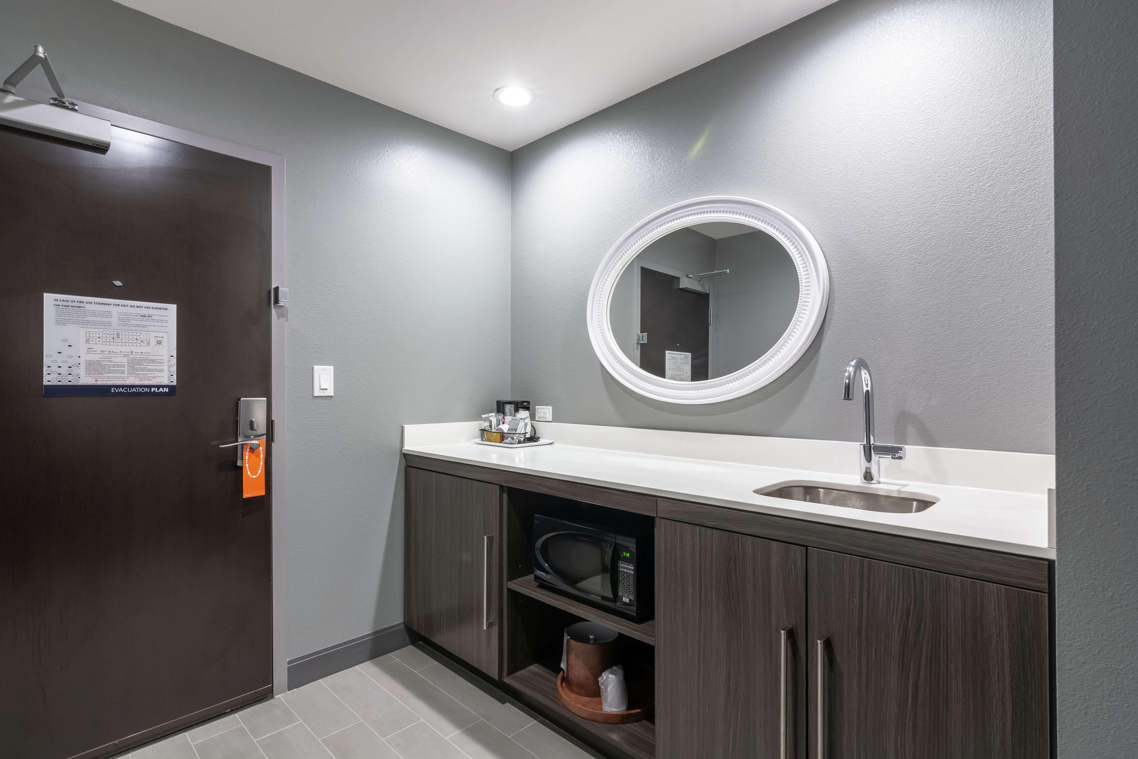 Hampton Inn & Suites Dallas East Екстер'єр фото
