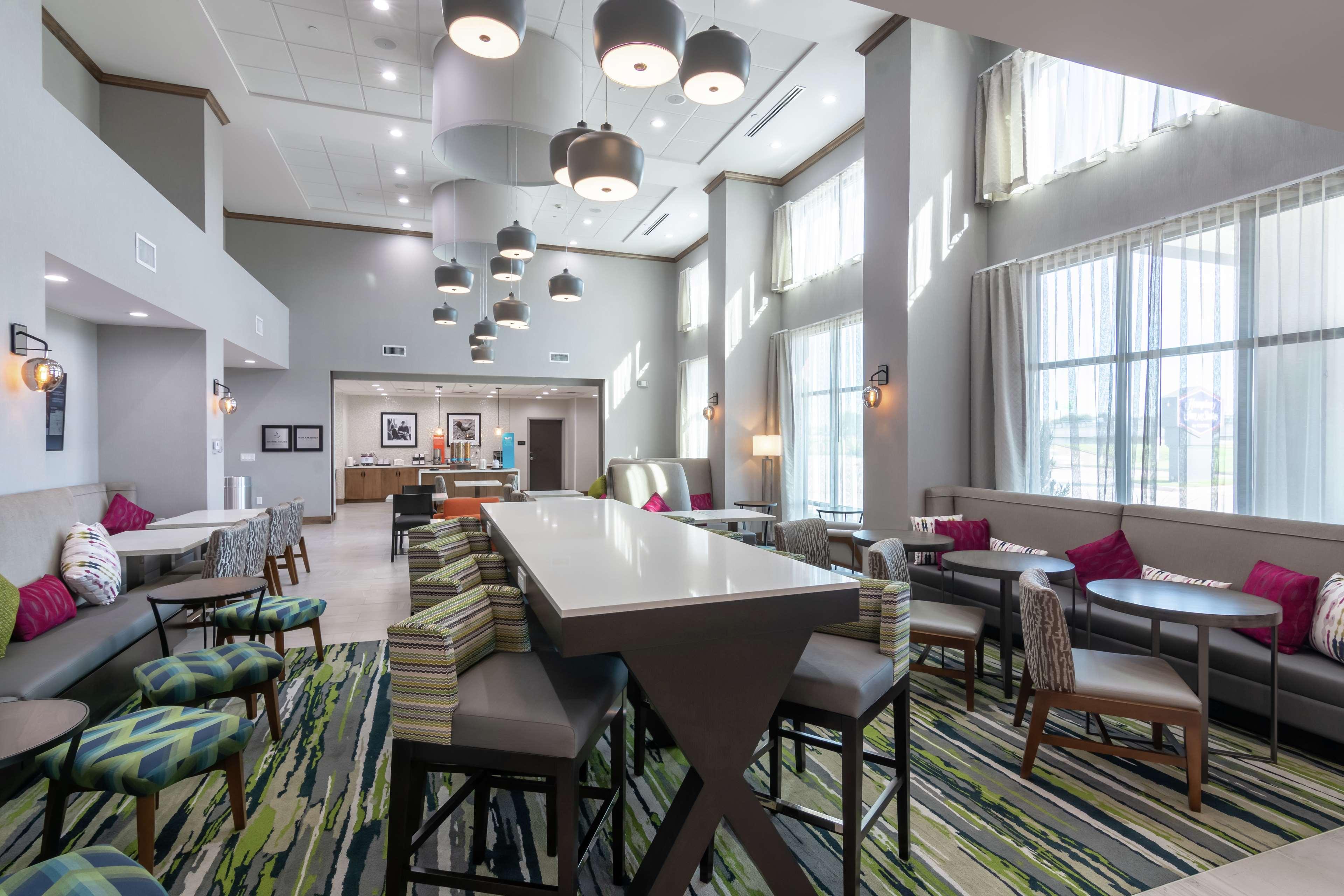 Hampton Inn & Suites Dallas East Екстер'єр фото