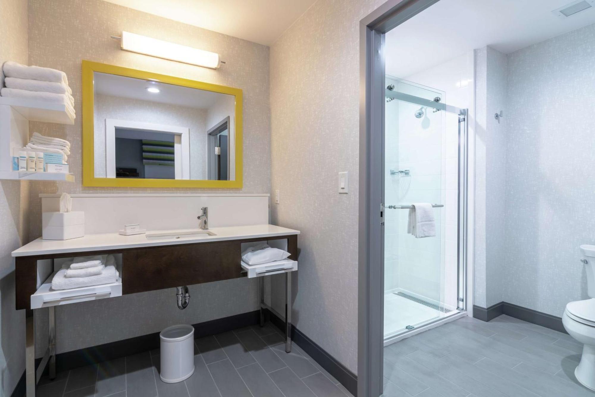Hampton Inn & Suites Dallas East Екстер'єр фото