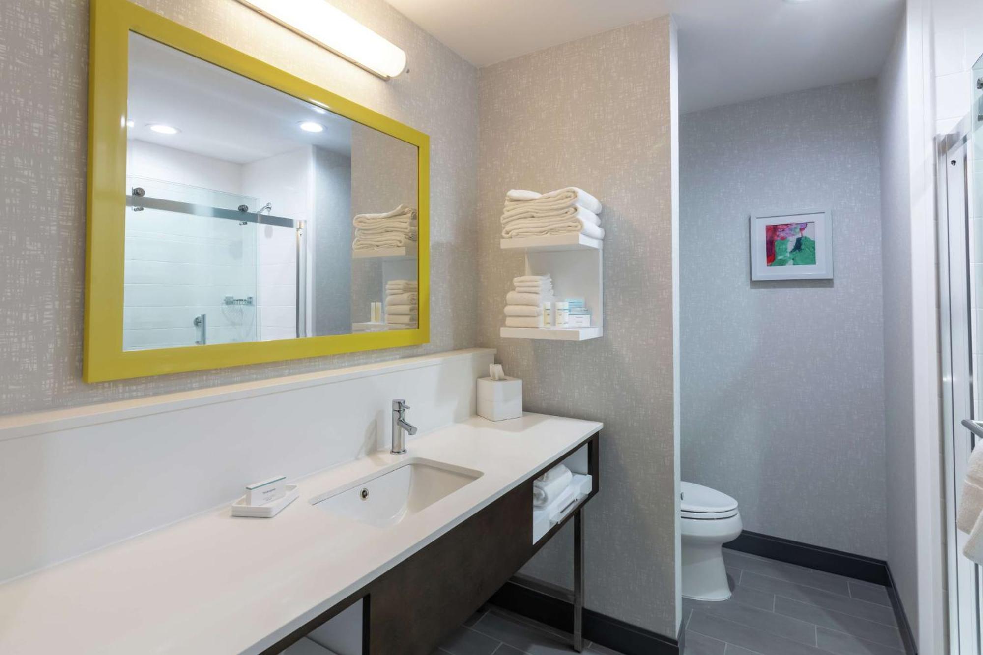 Hampton Inn & Suites Dallas East Екстер'єр фото