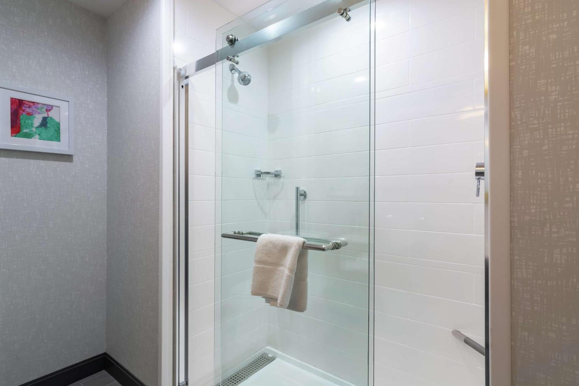 Hampton Inn & Suites Dallas East Екстер'єр фото