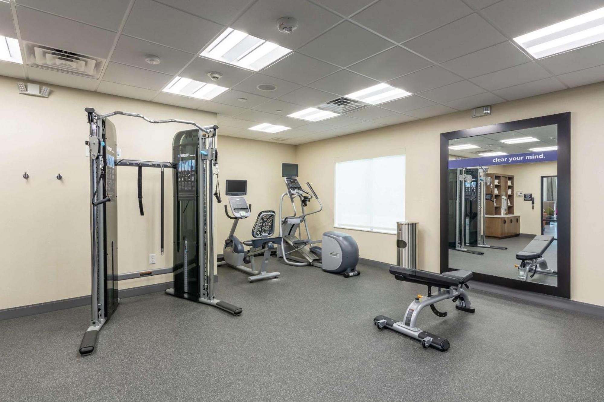 Hampton Inn & Suites Dallas East Екстер'єр фото